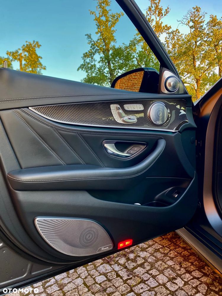 Mercedes-Benz Klasa E AMG 63 S 4-Matic+ - 8