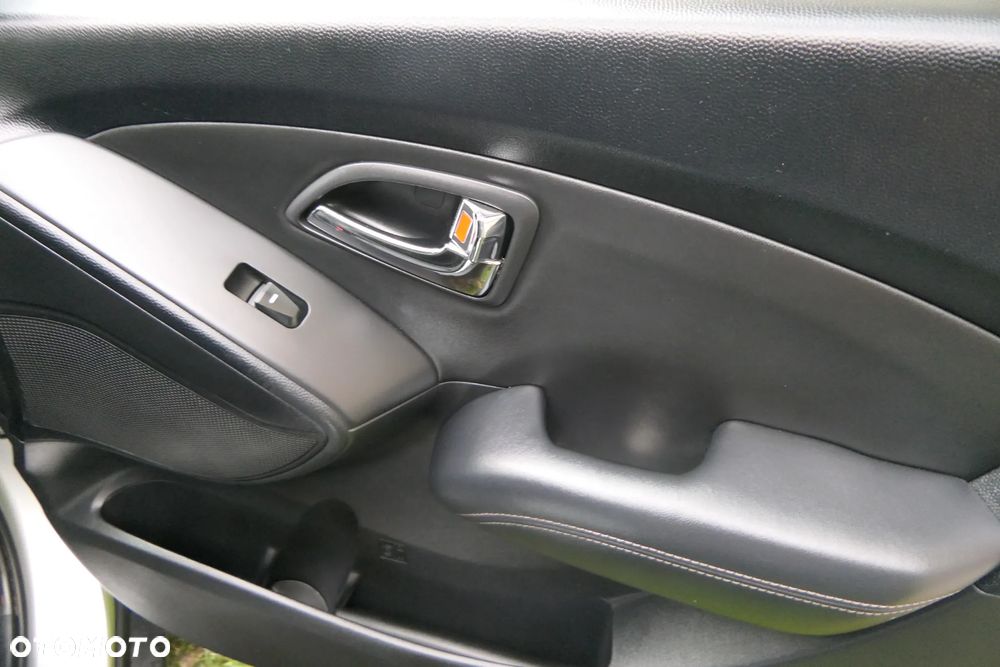 Hyundai ix35 1.6 2WD blue Style - 23