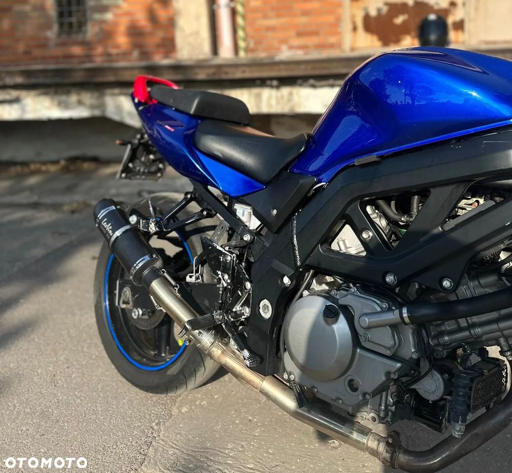 Suzuki SV - 6