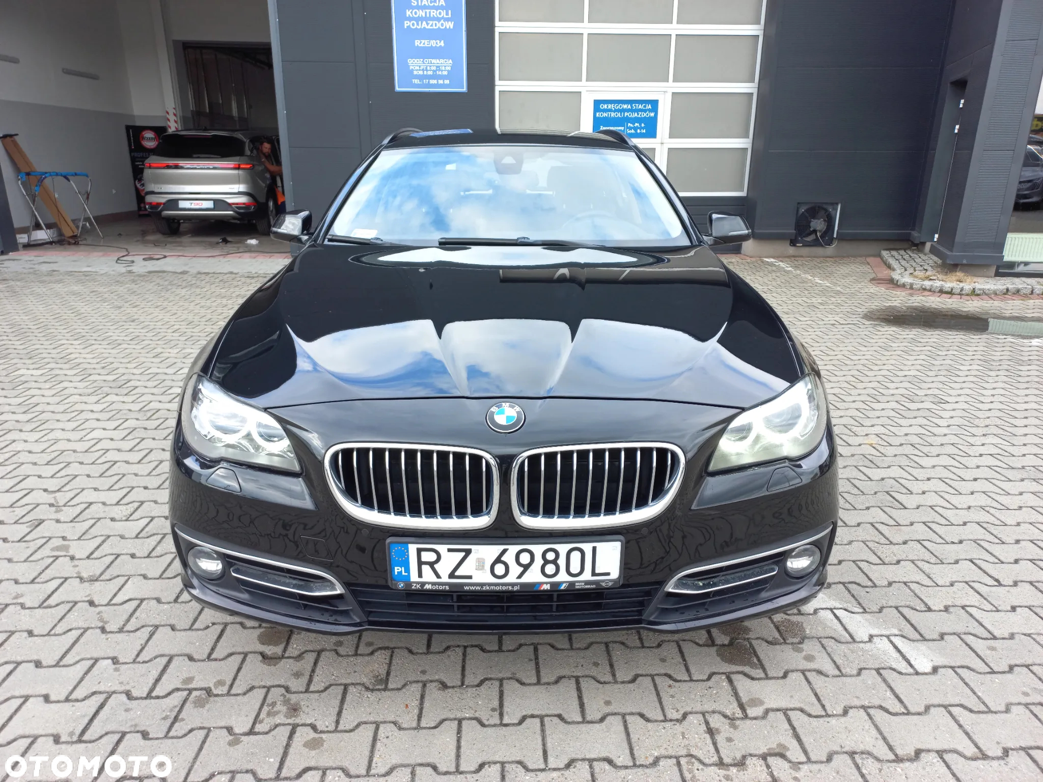 BMW Seria 5 520d xDrive Luxury Line - 2