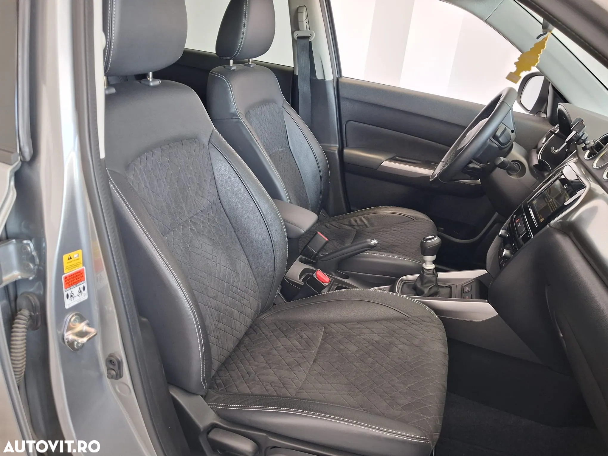 Suzuki Vitara 1.4 ALLGRIP Luxus - 20