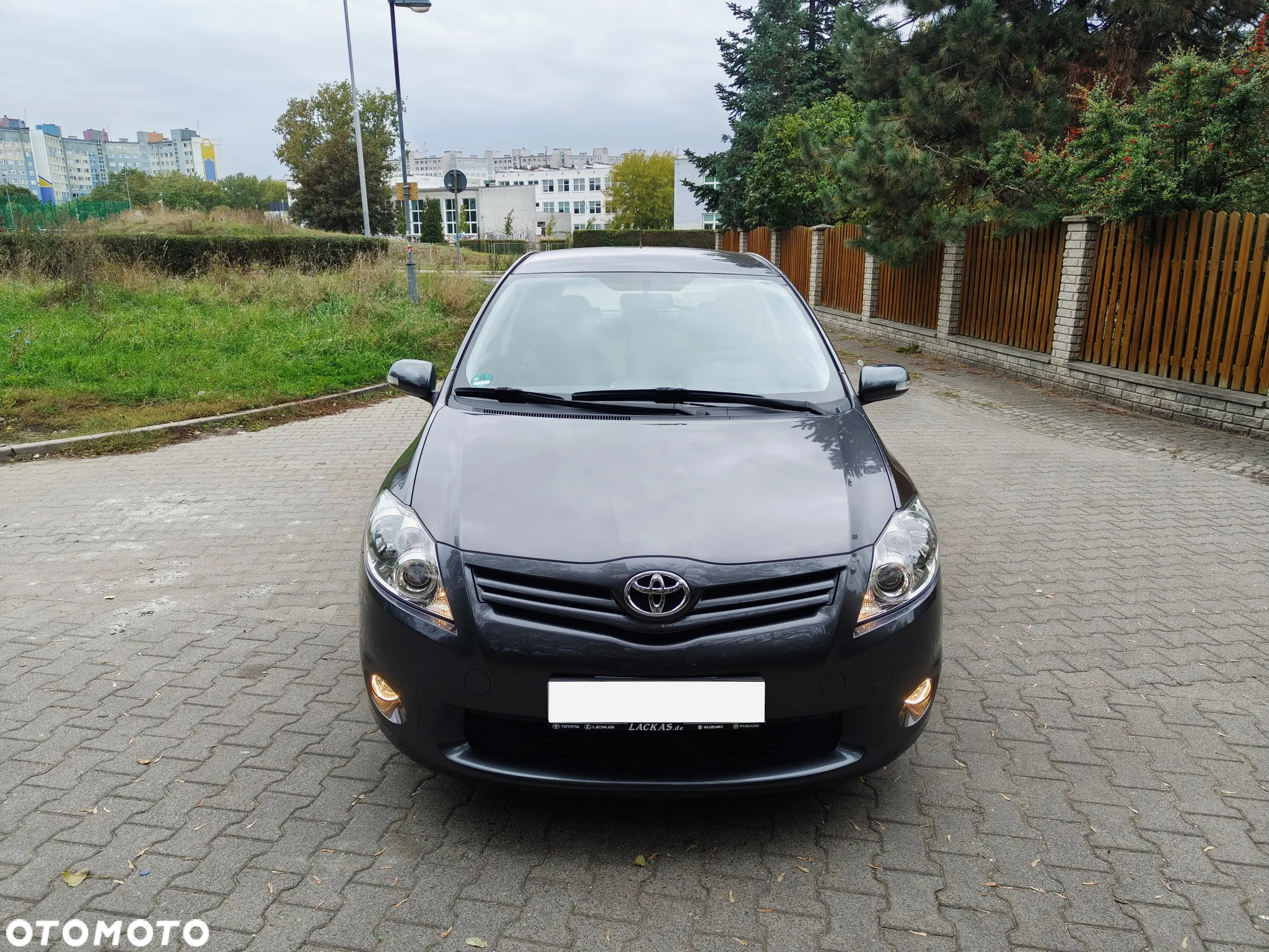 Toyota Auris 1.6 Premium Comfort MS - 3