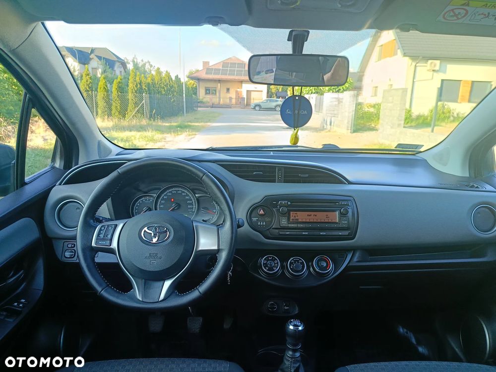 Toyota Yaris - 18