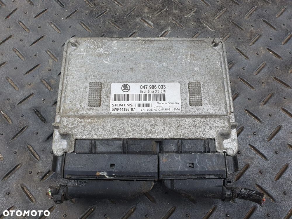 SKODA FABIA I 1.4 ECU KOMPUTER STEROWNIK SILNIKA 047906033 5WP44196 POSIADAM 3SZT - 1