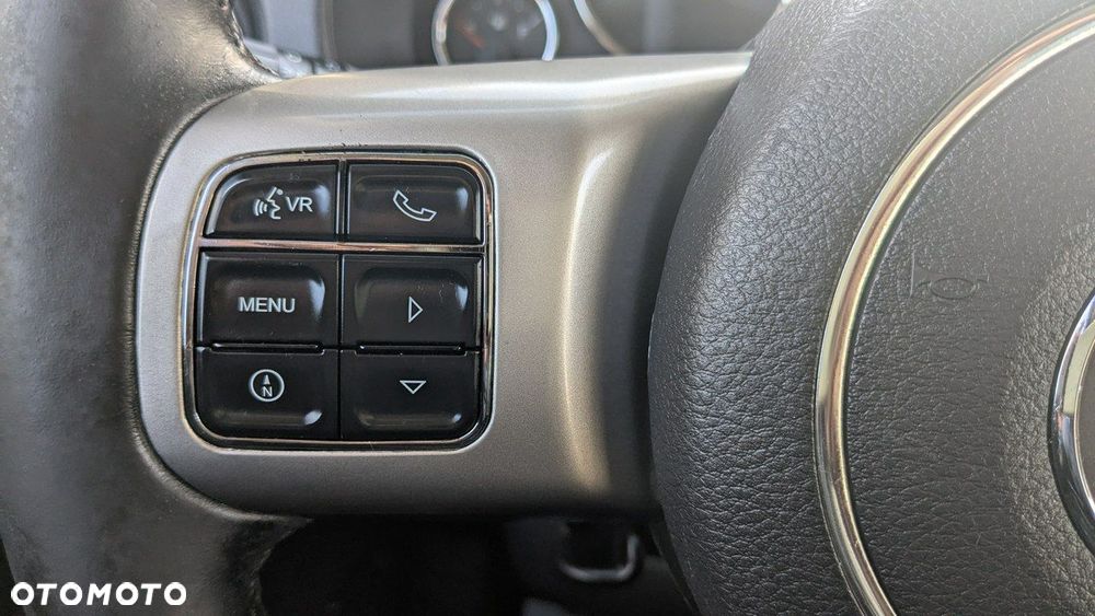 Jeep Compass - 26