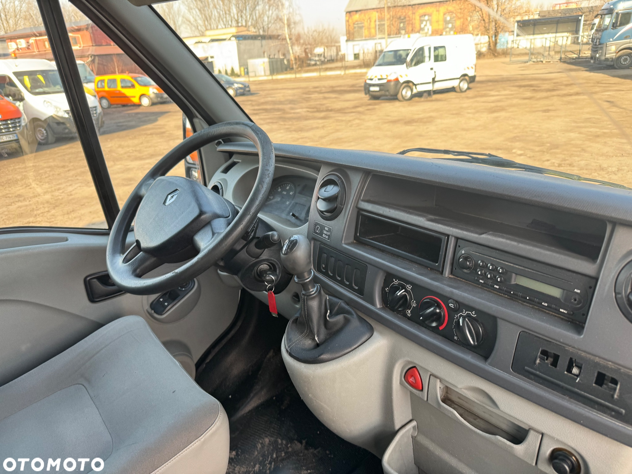 Renault Master 2009r. Kontener Niskopodłogowy Koniowóz Izoterma Max Długi Paka 410cm Winda Dhollandia - 18