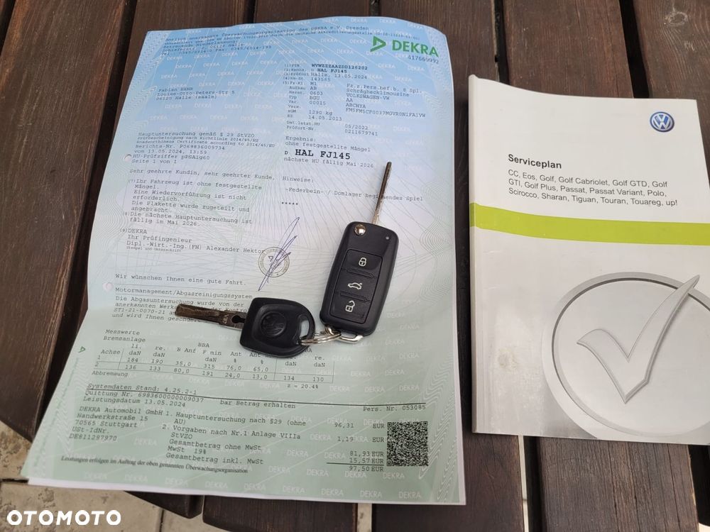 Volkswagen up! cheer - 37