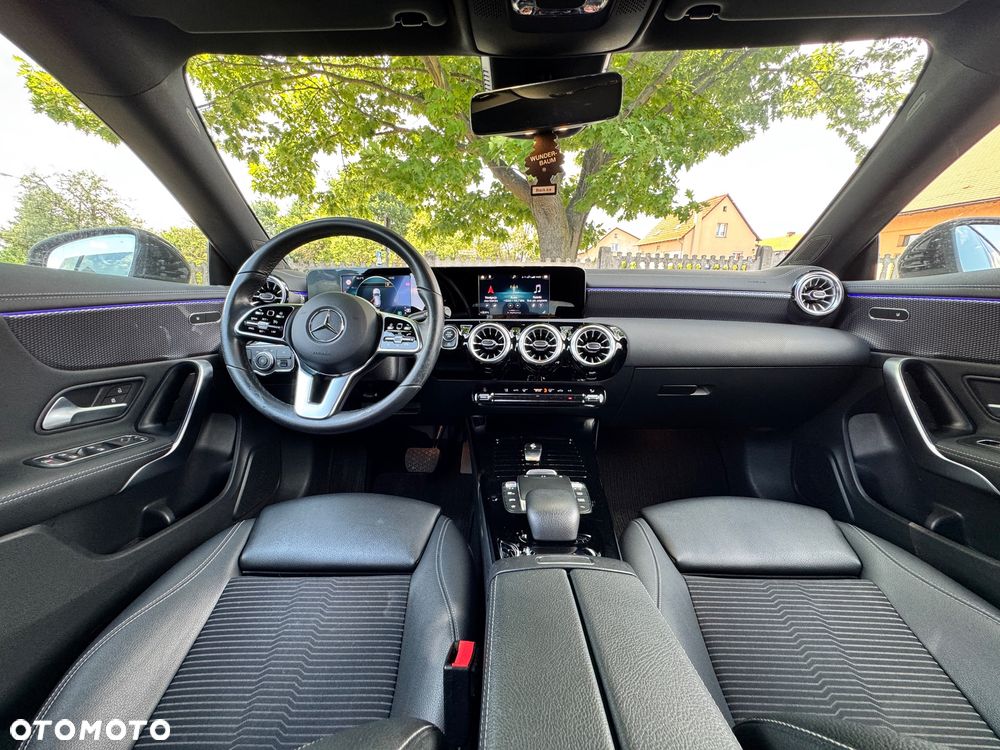 Mercedes-Benz CLA 200 d Progressive 8G-DCT - 8