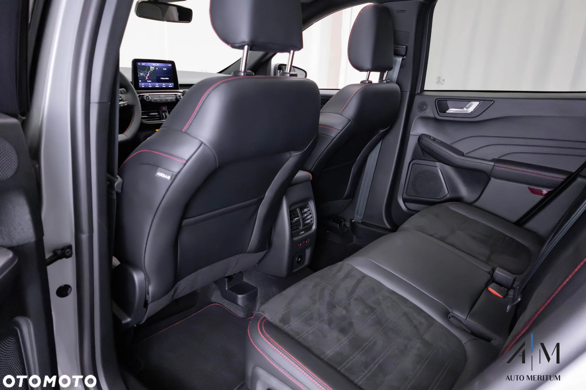 Ford Kuga 2.0 EcoBlue 4x4 ST-LINE X - 16