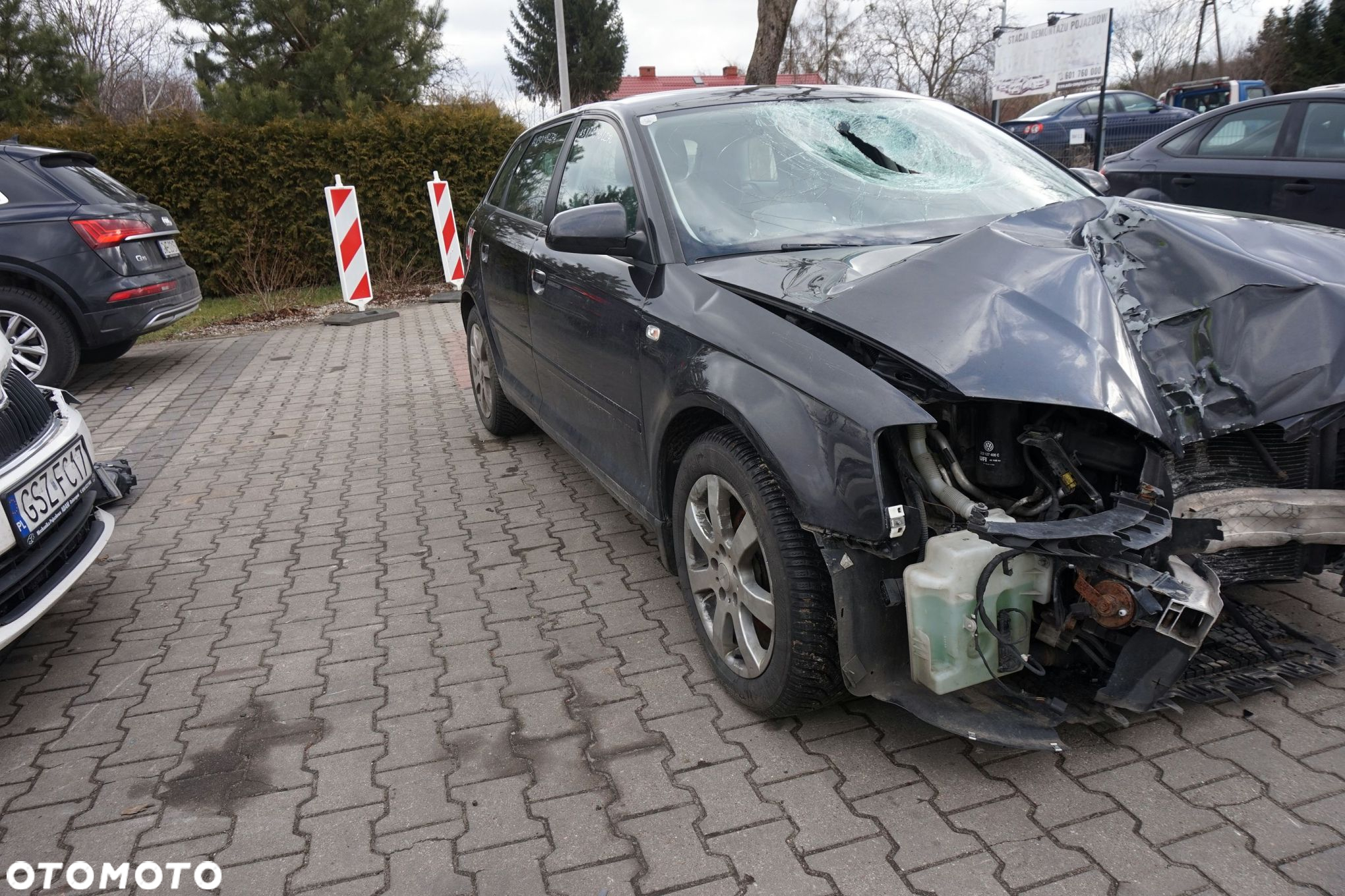 AUDI A3 8P 5D HB 2008 LZ7L 1.9 TDI BLS 105KM KBL SZARY na części - 7
