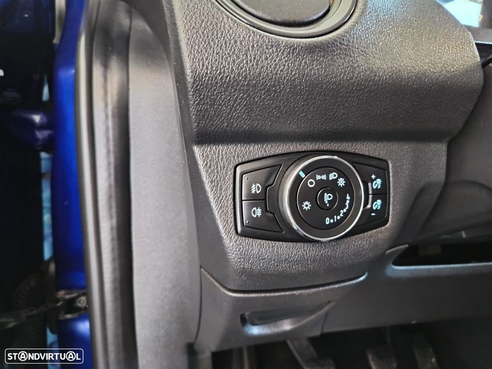 Ford Tourneo Courier 1.0 EcoBoost Titanium - 26