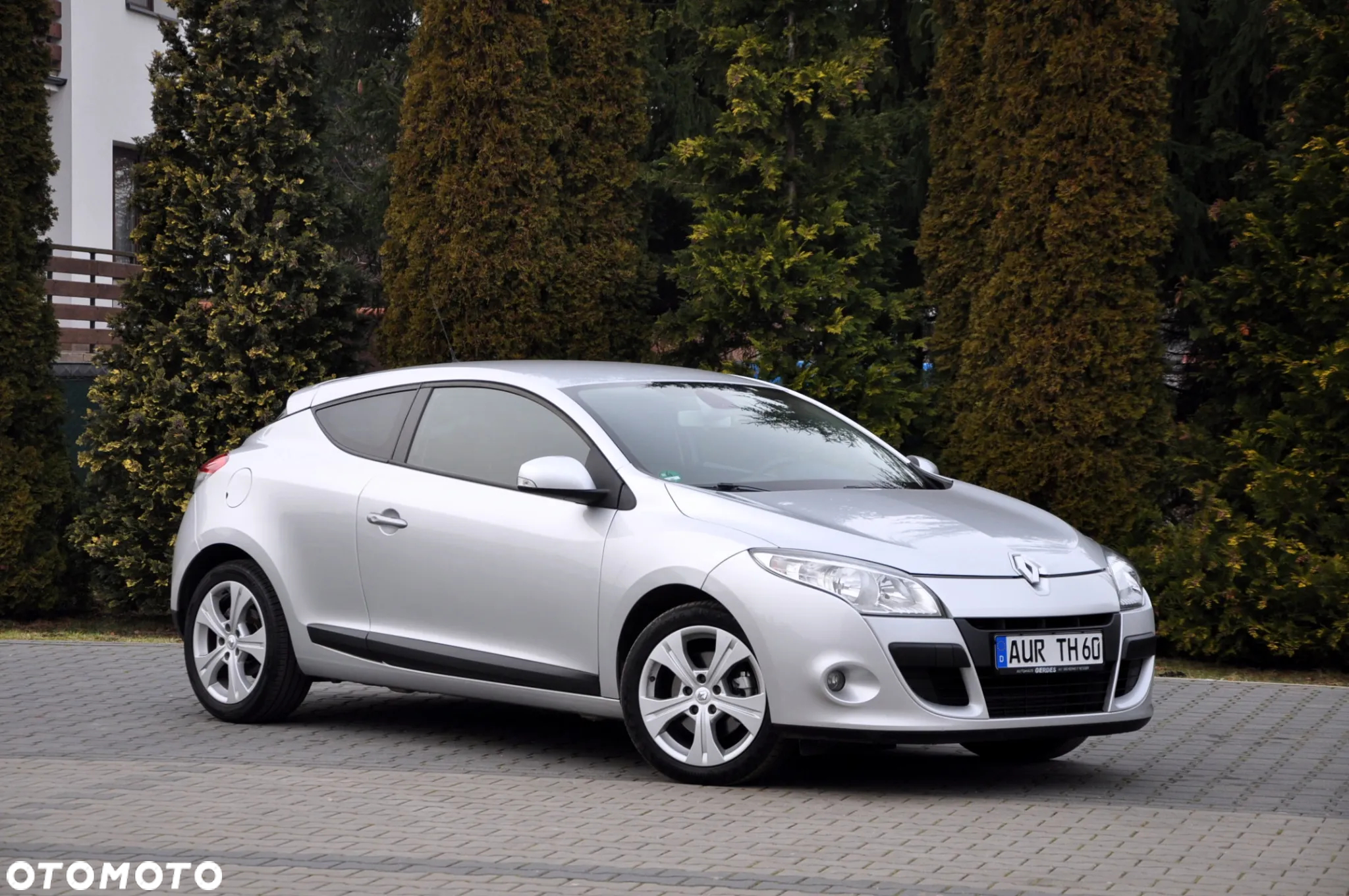 Renault Megane TCe 180 Coupe Dynamique - 3