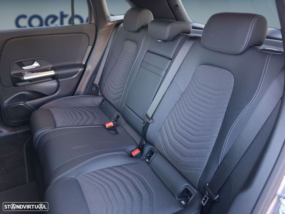 Mercedes-Benz EQA - 14