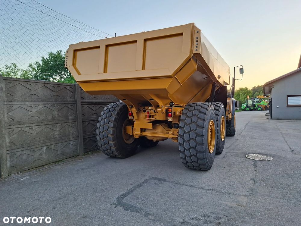 Caterpillar 725 - 7