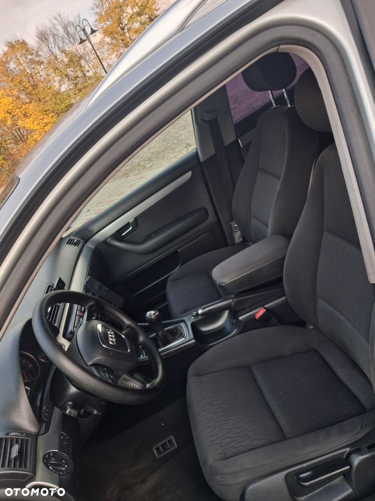 Audi A4 Avant - 6