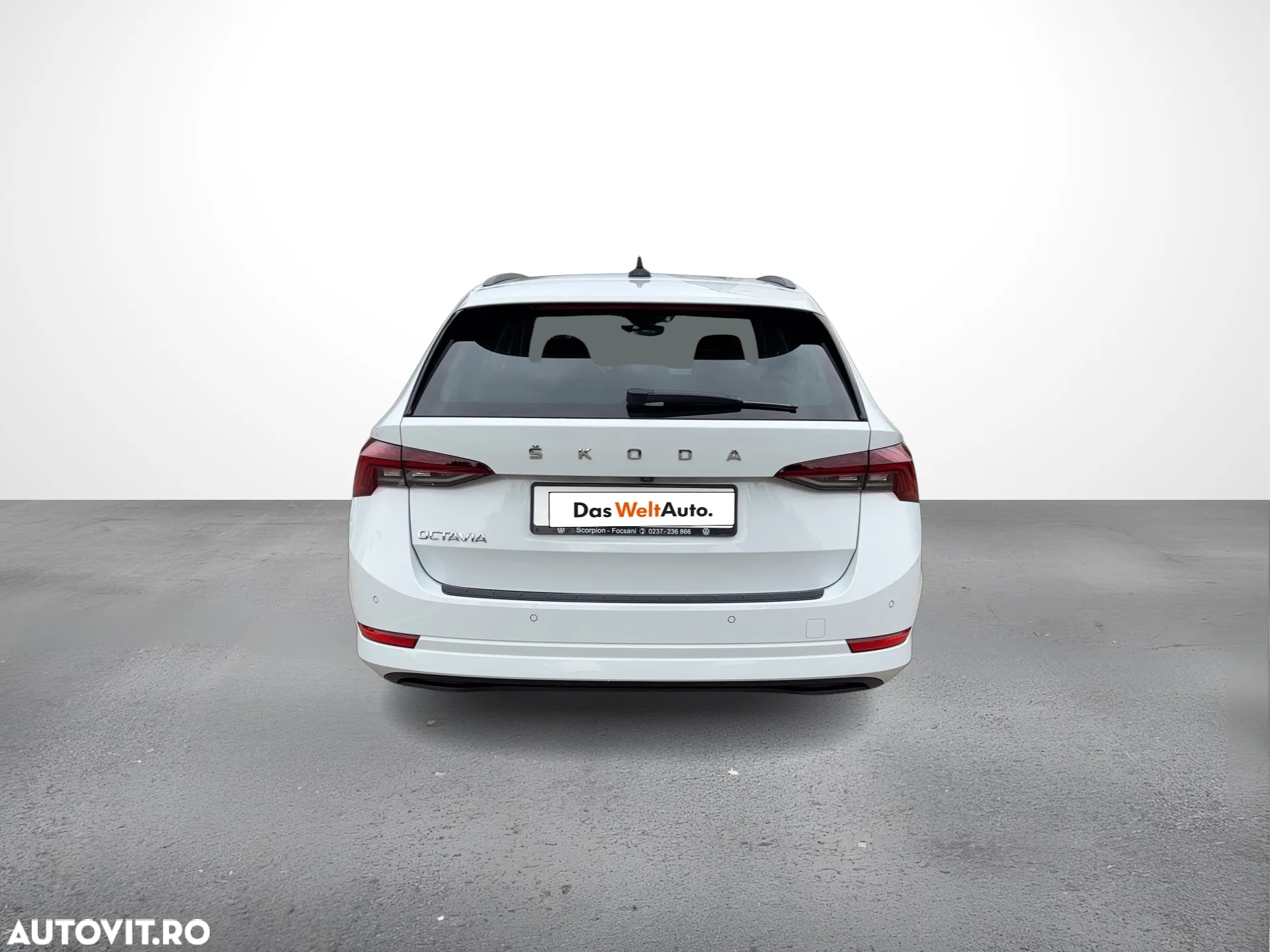 Skoda Octavia Combi 2.0 TDI DSG Ambition - 4