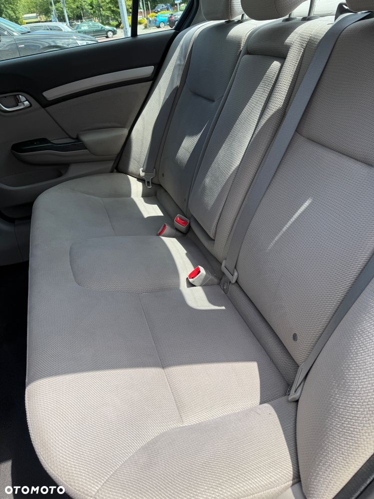 Honda Civic 1.8 Executive - 18
