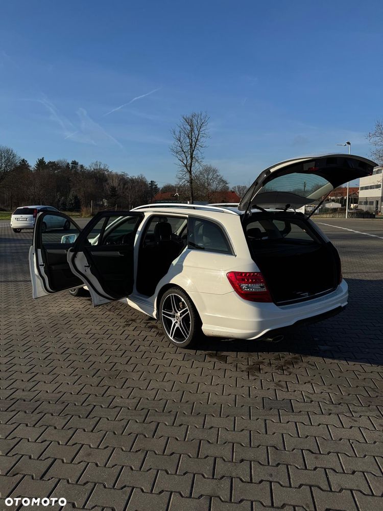 Mercedes-Benz Klasa C 220 CDI DPF (BlueEFFICIENCY) - 8