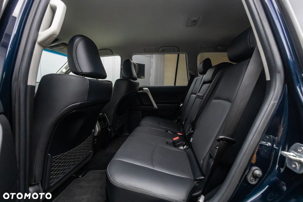 Toyota Land Cruiser LC 2.8 D-4D Invincible - 28