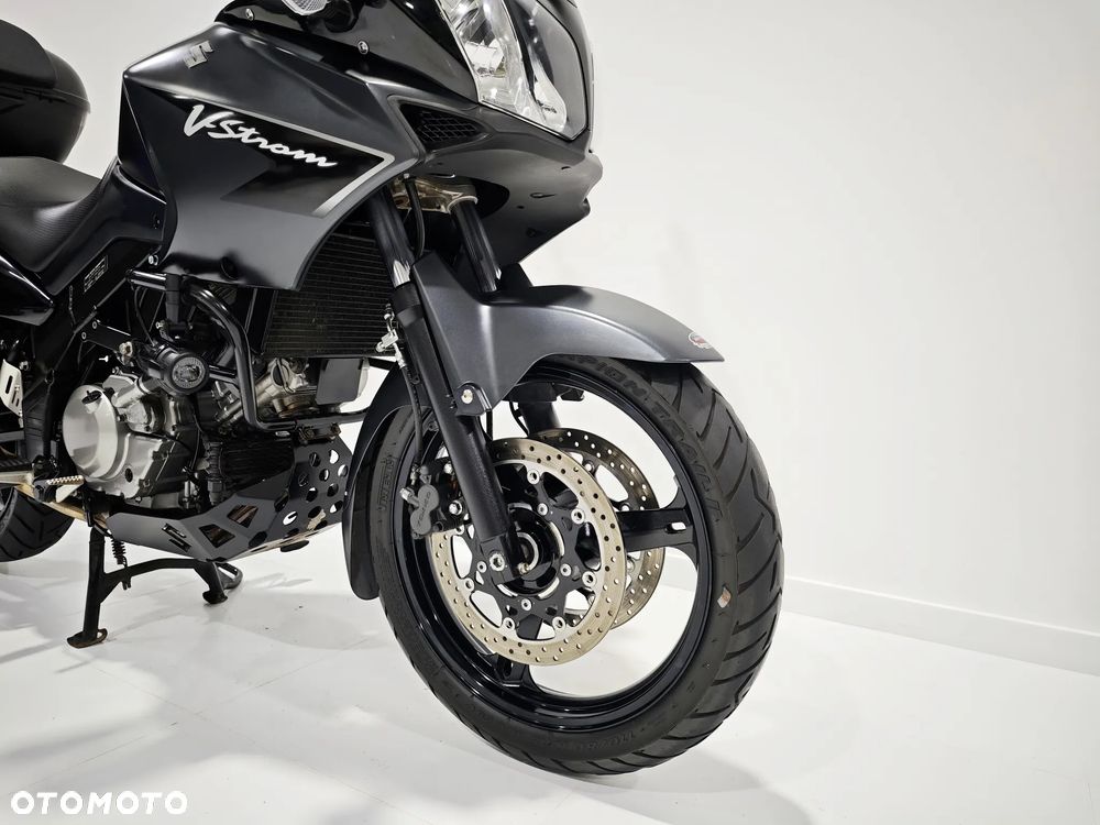 Suzuki V-STROM - 8