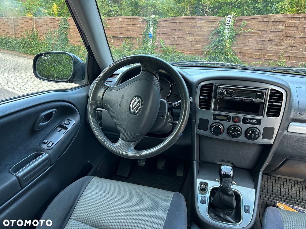 Suzuki Grand Vitara - 34