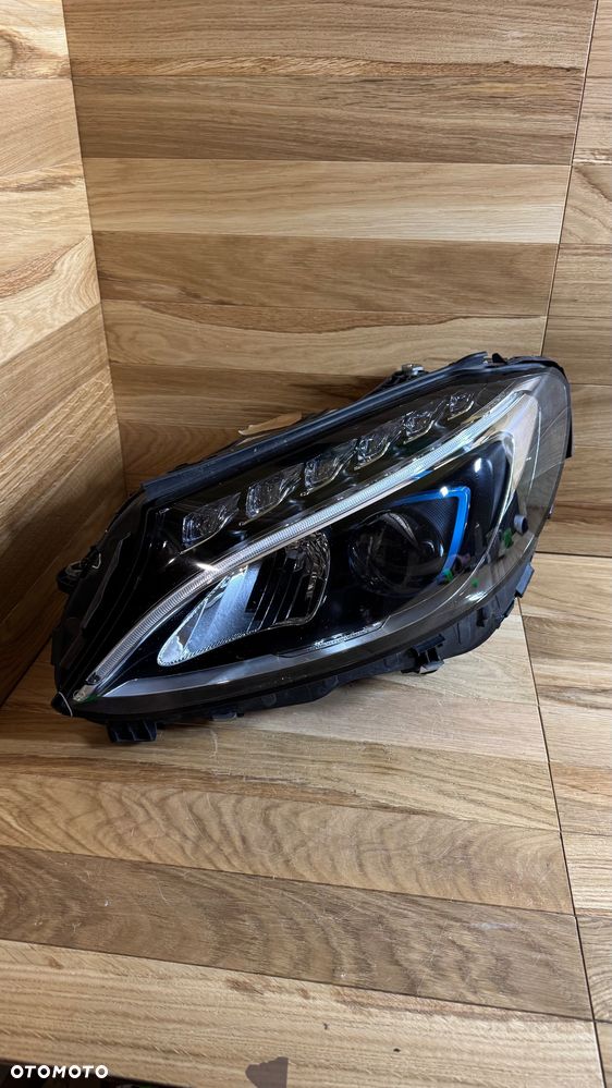 LAMPA PRZEDNIA LEWA MERCEDES W205
