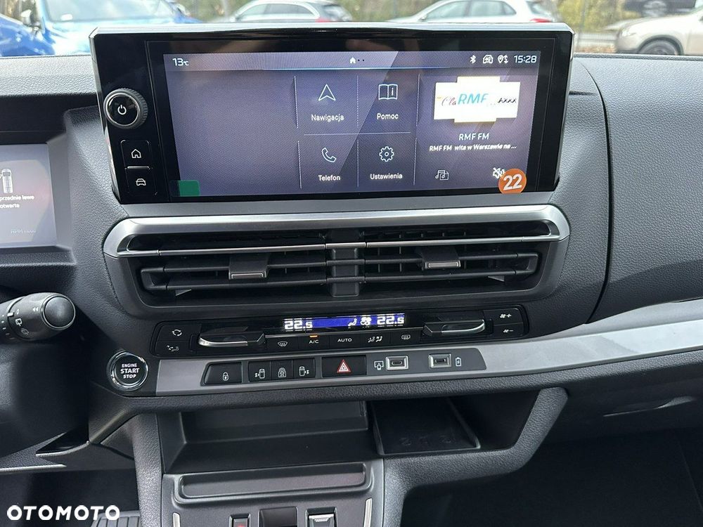 Peugeot Traveller - 16