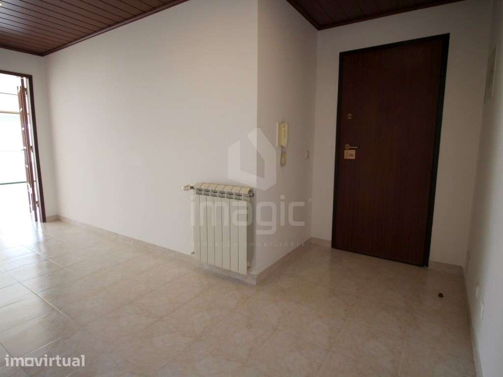APARTAMENTO T2 USADO para ARRENDAMENTO no CENTRO de MAFRA - Grande imagem: 4/13