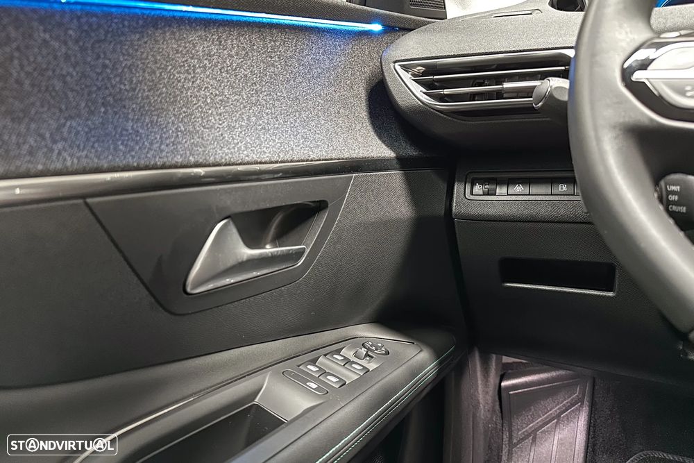 Peugeot 3008 1.6 Hybrid Allure Pack e-EAT8 - 43