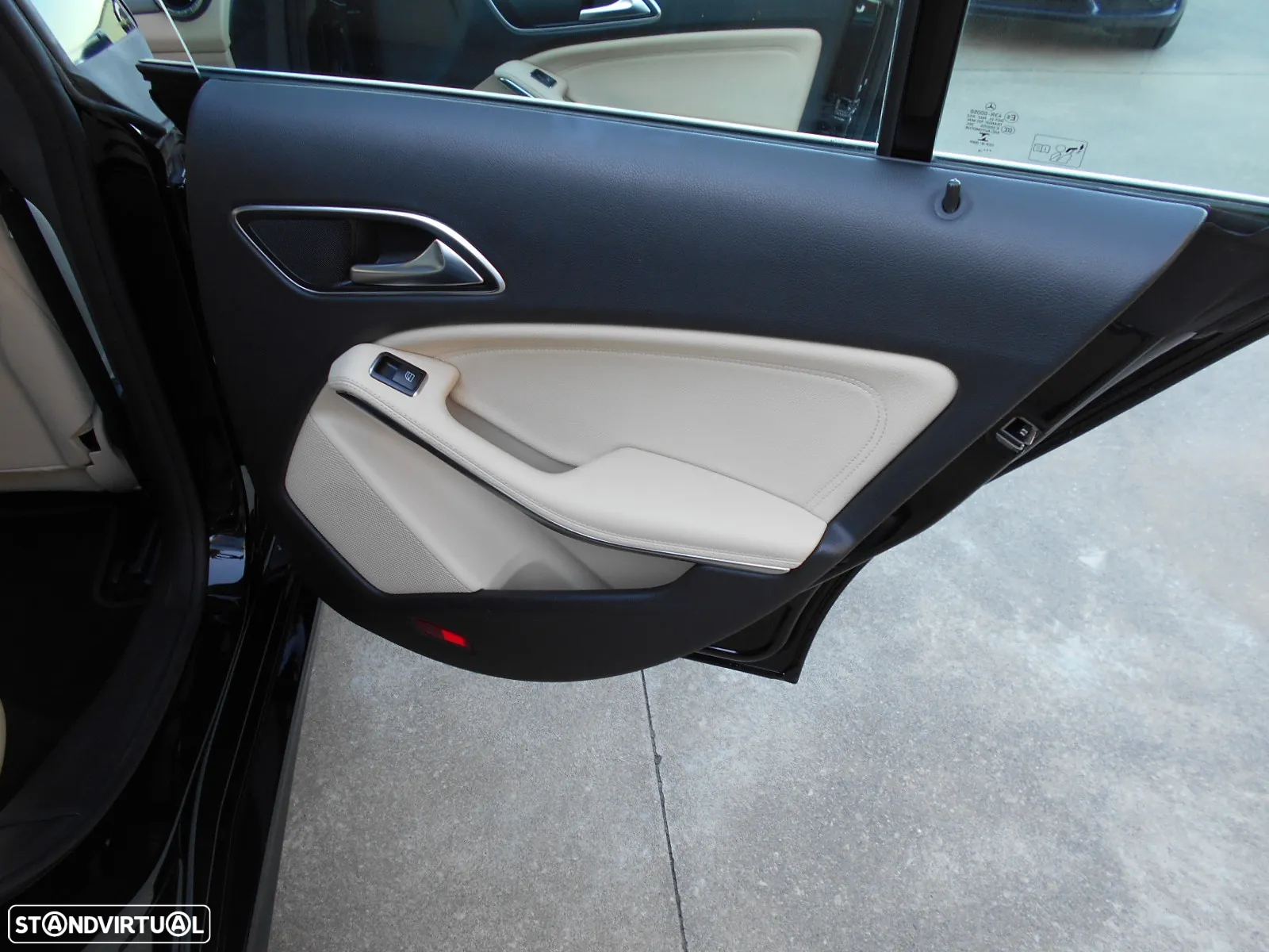 Mercedes-Benz CLA 220 d Shooting Brake AMG Line Aut. - 51