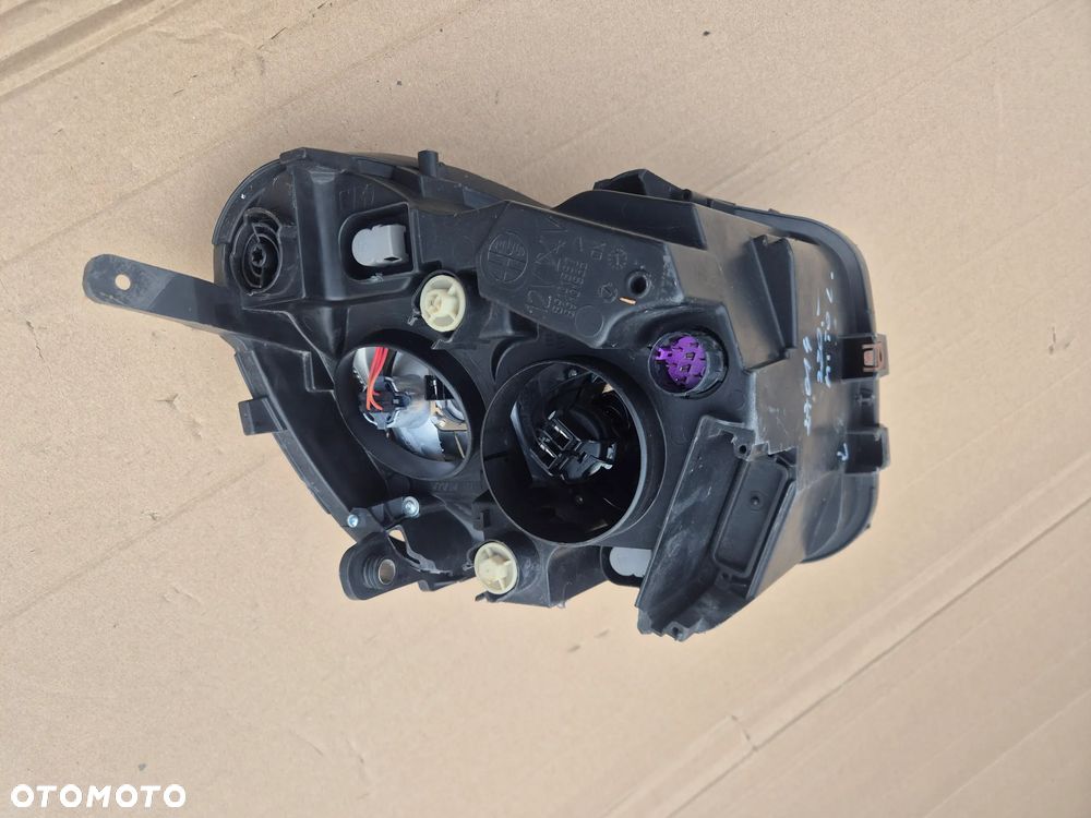 Alfa Romeo MITO lampa prawa.Valeo.EU.Do naprawy - 6