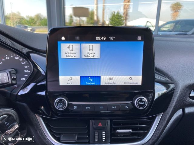 Ford Fiesta 1.0 EcoBoost Hybrid S&S TITANIUM - 19