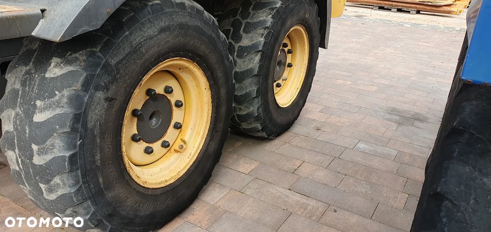 New Holland F106.7A - 25