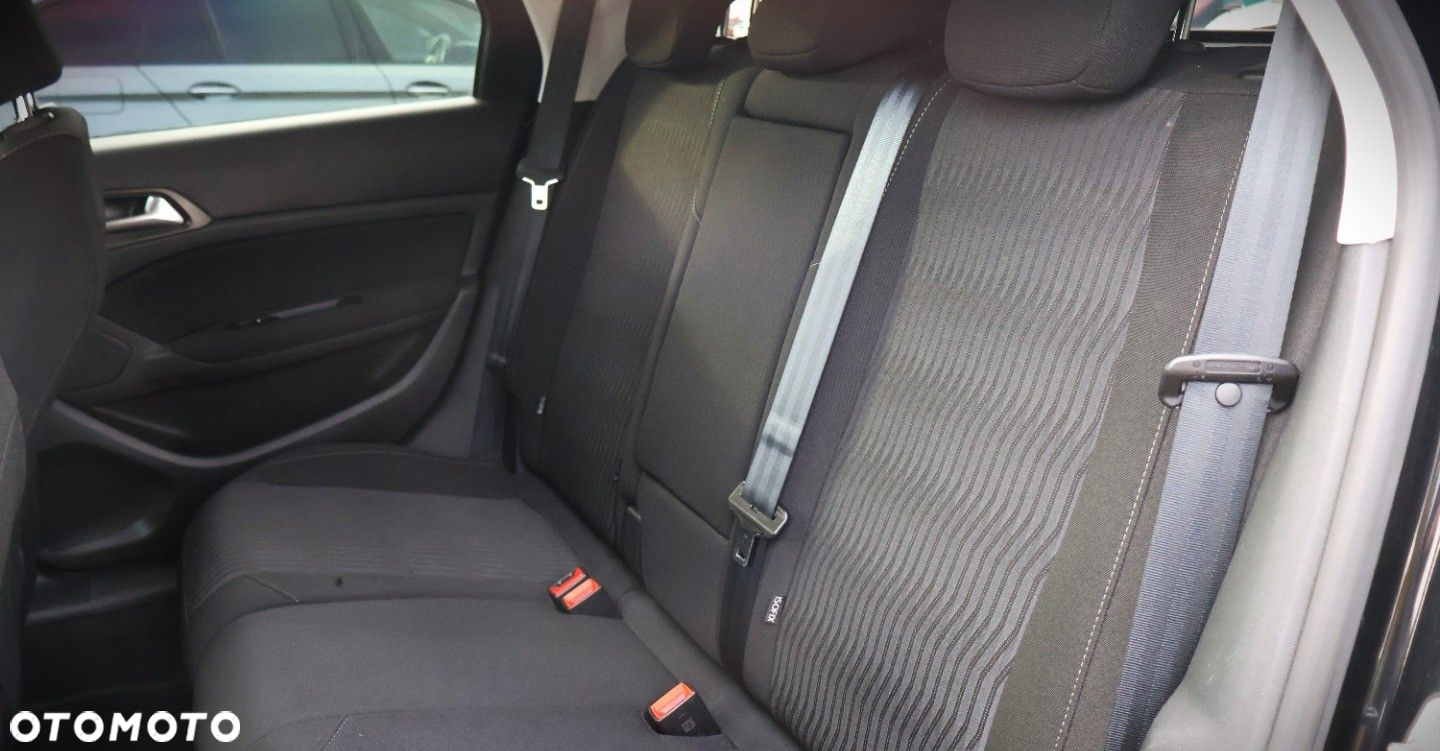 Peugeot 308 - 13