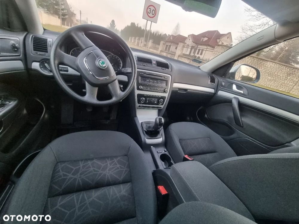 Skoda Octavia 1.8 TSI FAMILY - 5