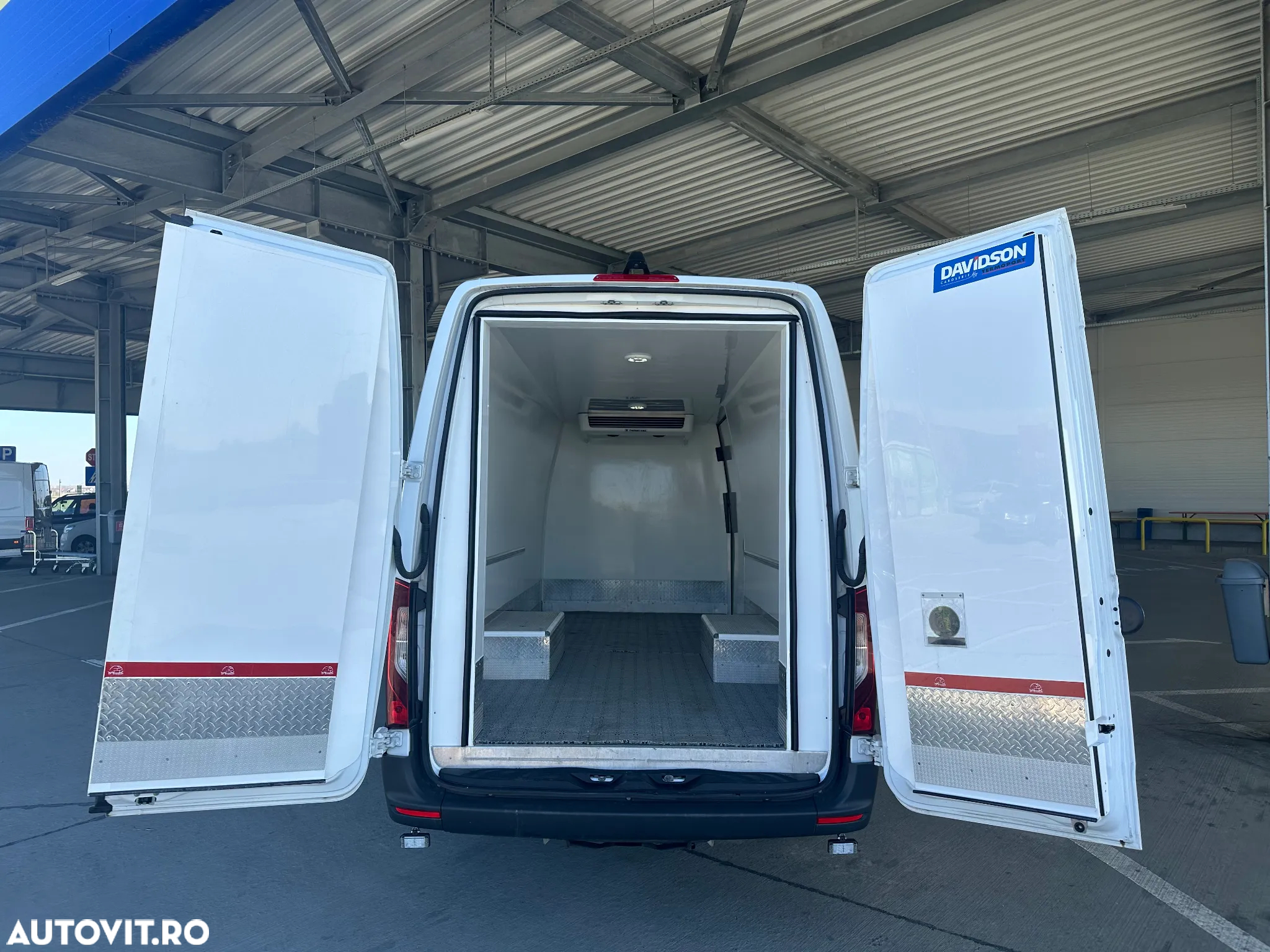 Mercedes-Benz SPRINTER 519 CDI - 7