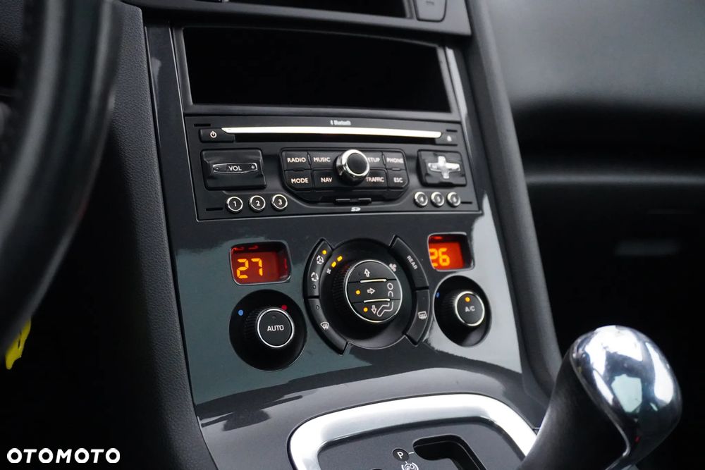 Peugeot 5008 1.6 THP Active 7os - 16