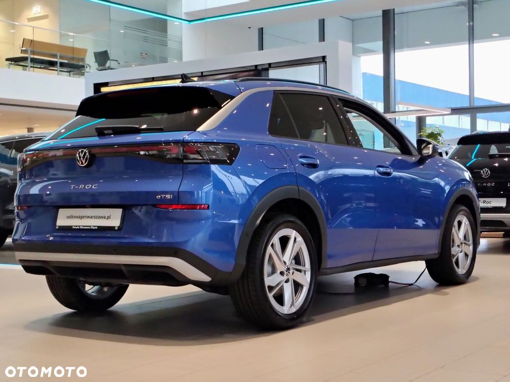 Volkswagen T-Roc - 9