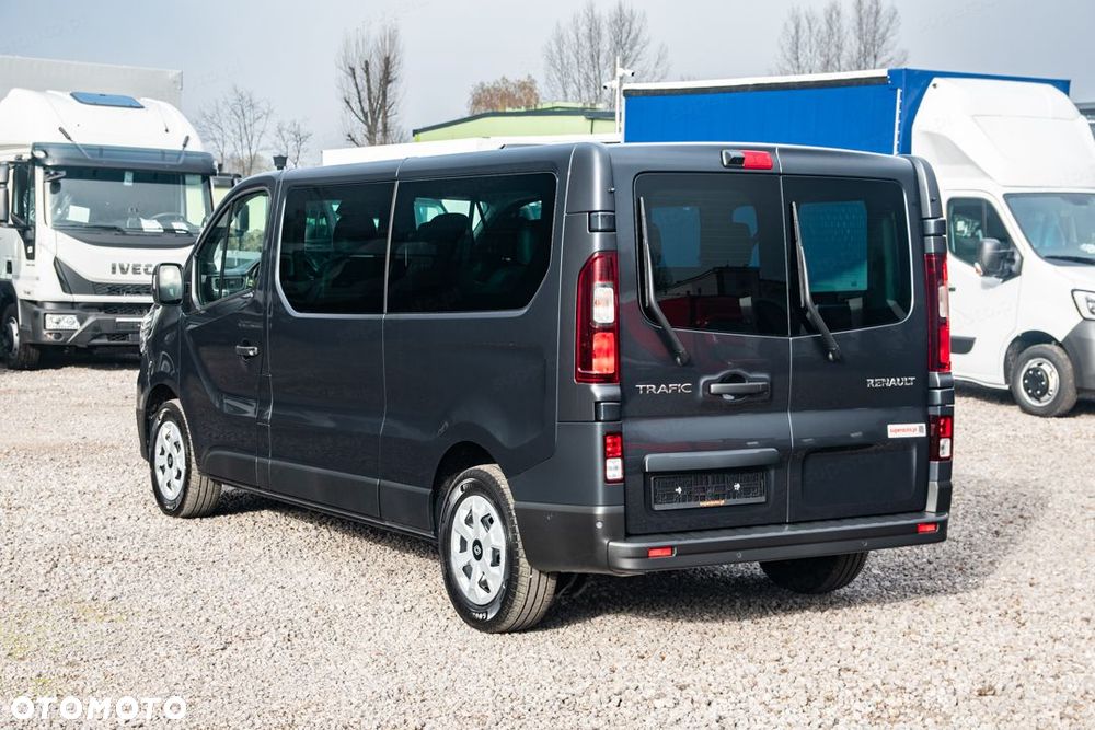 Renault Trafic - 9