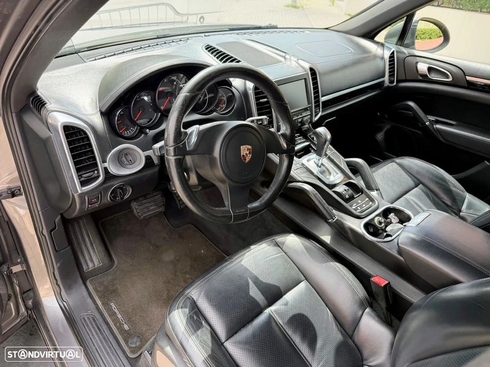 Porsche Cayenne 3.0 V6 - 7