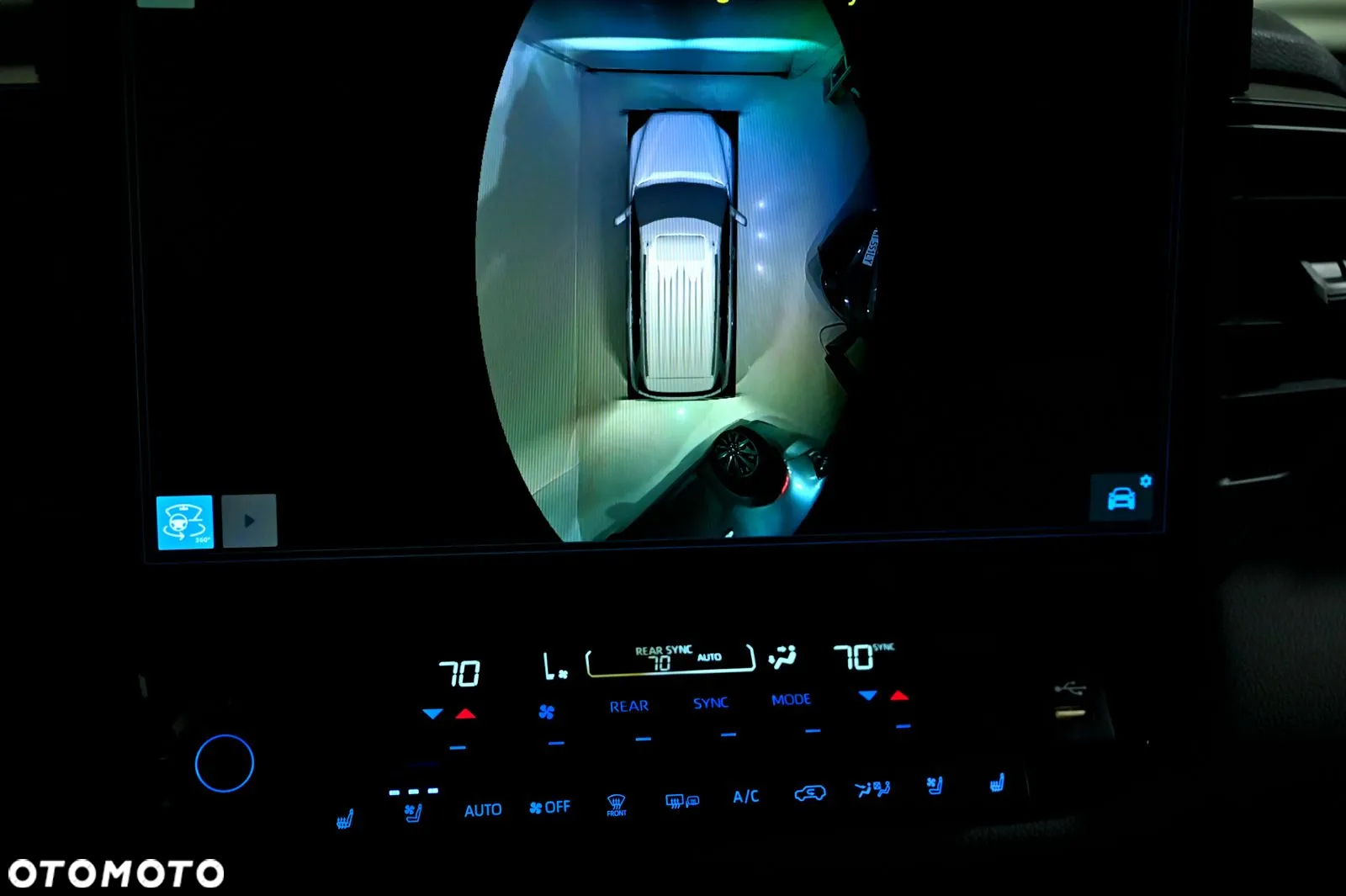 Toyota Sequoia - 29