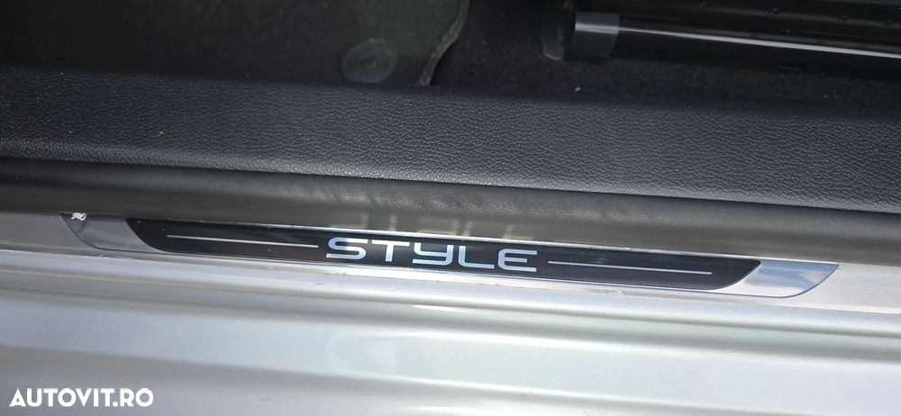 VOLKSWAGEN Golf 2012 — imagine 24