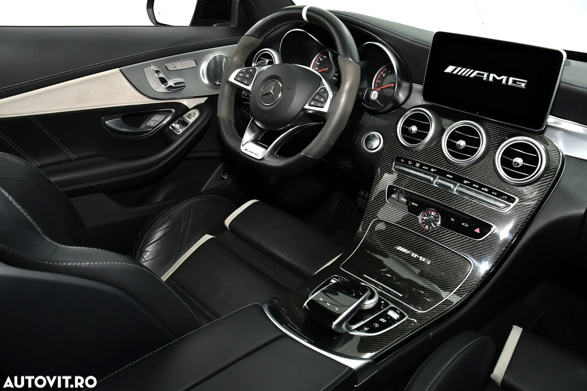 Mercedes-Benz AMG - 8