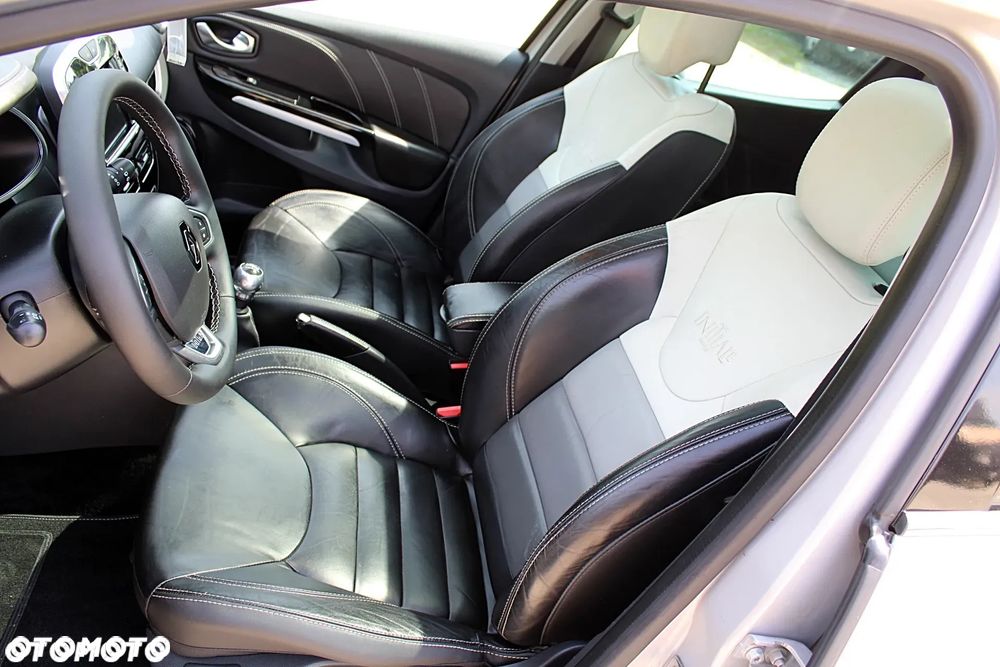 Renault Clio - 16