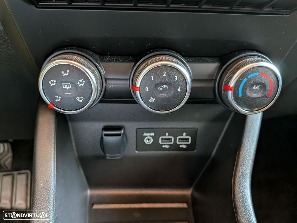 Renault Clio 1.0 TCe Evolution Bi-Fuel - 23