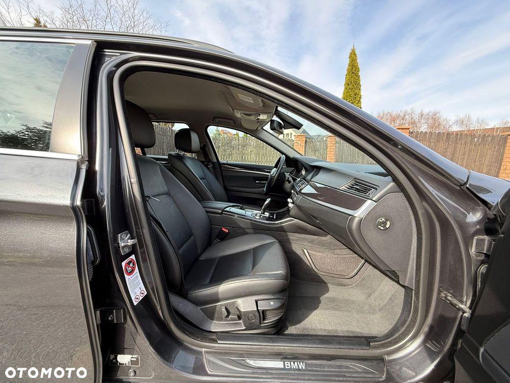 BMW Seria 5 520d Modern Line - 24
