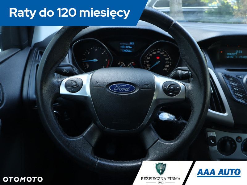 Ford Focus SW - 16