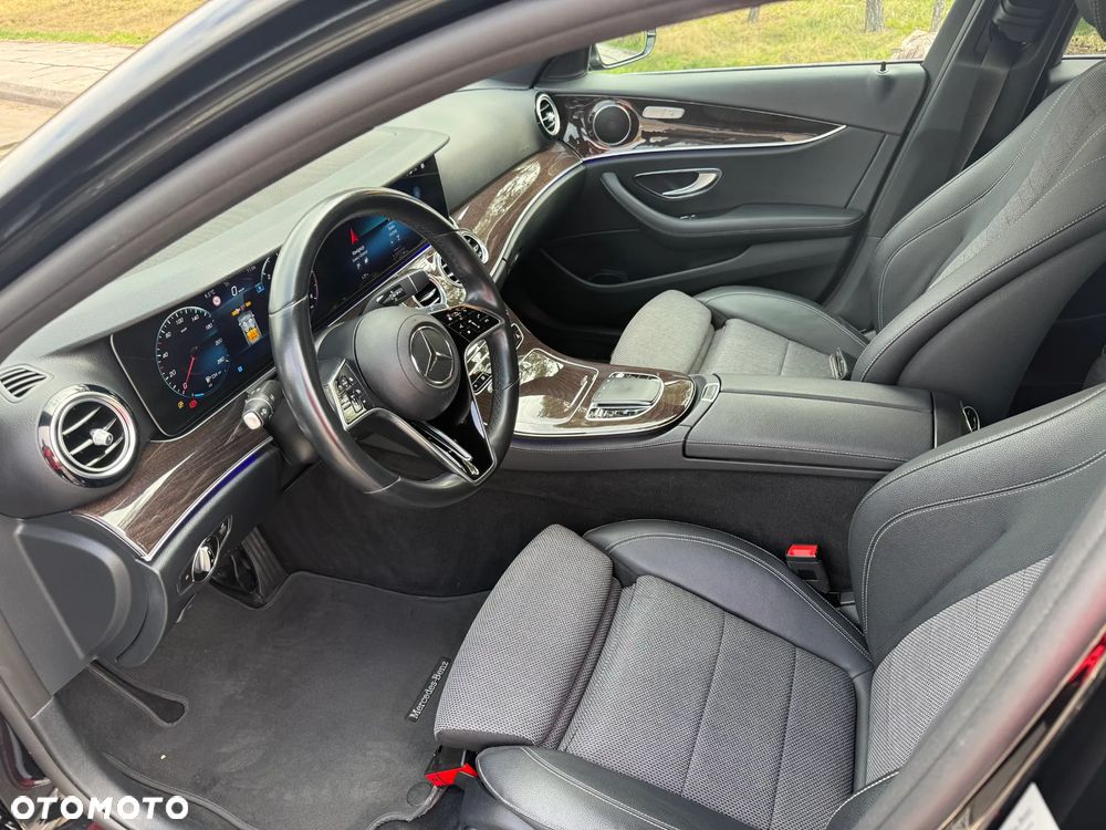Mercedes-Benz Klasa E 200 d Business Edition 9G-TRONIC - 12