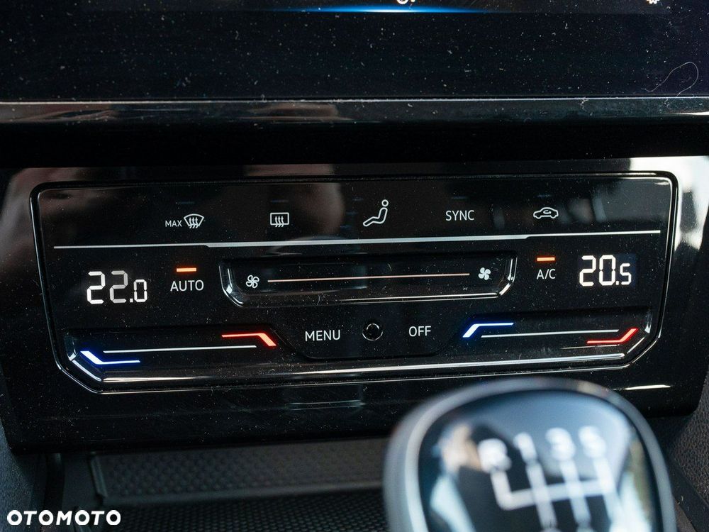 Volkswagen Passat - 17