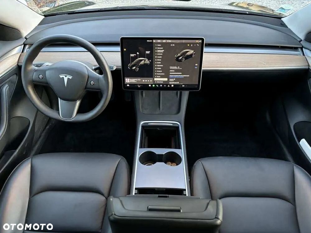 Tesla Model 3 Standard Range Plus - 6